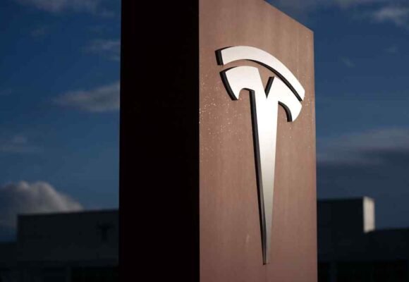 Tesla’s profits plunge as Musk’s carmaker uses discounts to boost sales