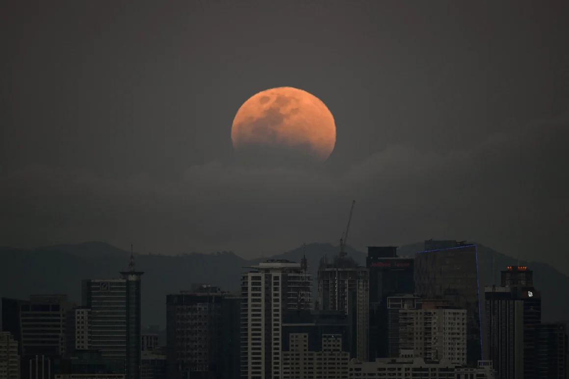 How to See the Partial Lunar Eclipse and Blood Moon on August 27
