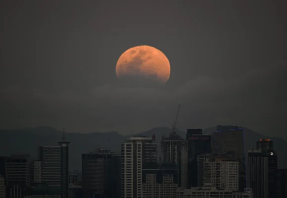How to See the Partial Lunar Eclipse and Blood Moon on August 27